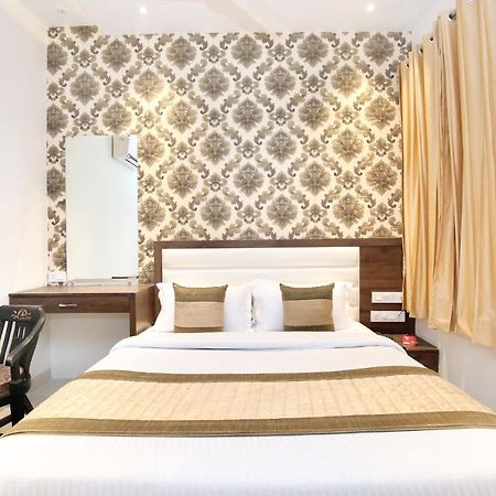 Oyo 11680 Hotel Grand Star Amritsar Eksteriør billede
