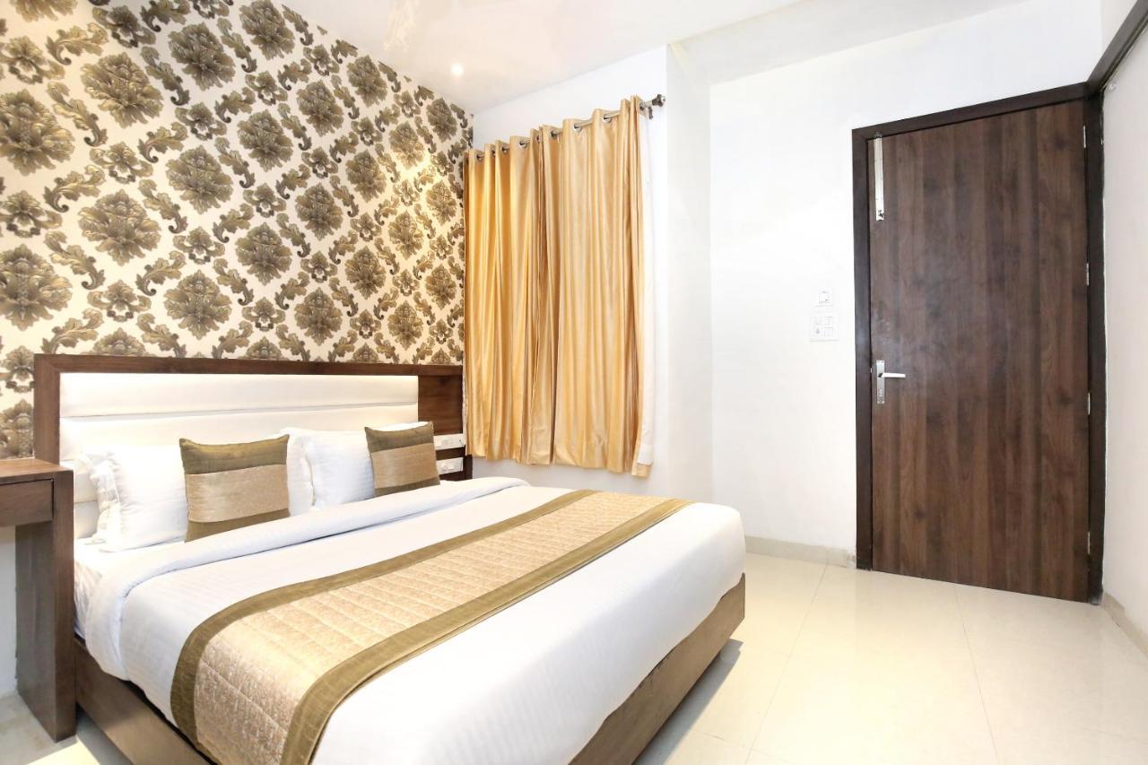 Oyo 11680 Hotel Grand Star Amritsar Eksteriør billede