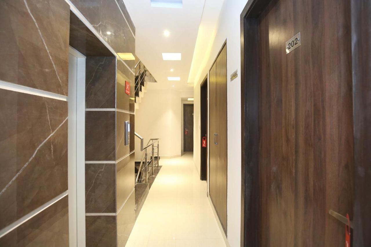 Oyo 11680 Hotel Grand Star Amritsar Eksteriør billede