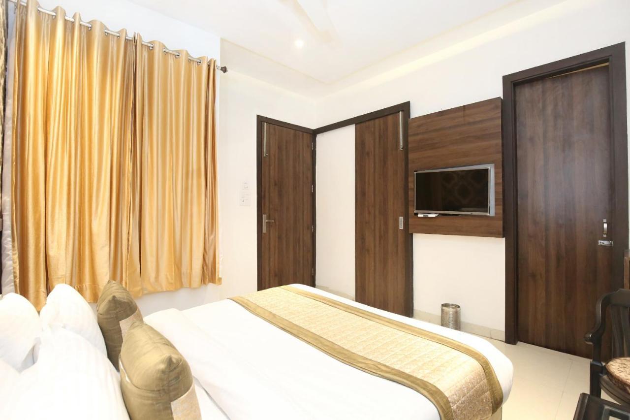 Oyo 11680 Hotel Grand Star Amritsar Eksteriør billede