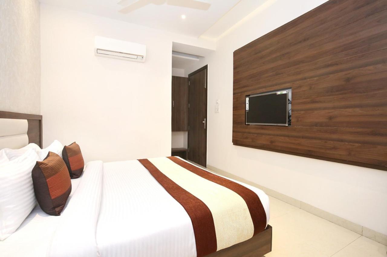 Oyo 11680 Hotel Grand Star Amritsar Eksteriør billede